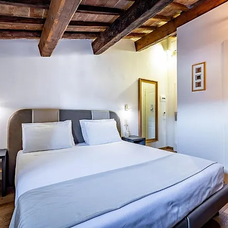 Martelli 6 & Bed & Breakfast Florence
