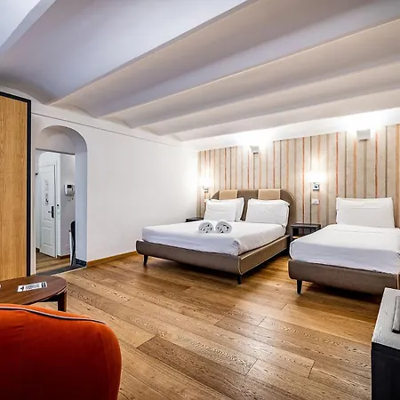 Martelli 6 & Bed & Breakfast 3*