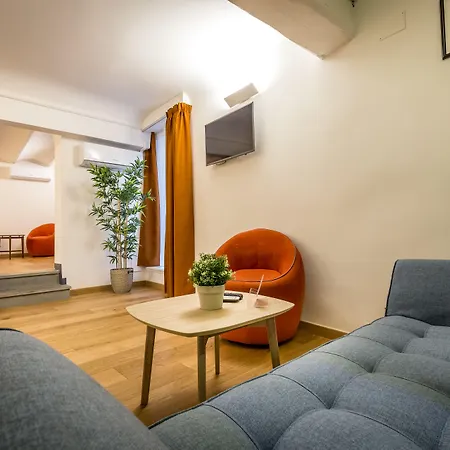 Martelli 6 & ベッド・アンド・ブレックファスト