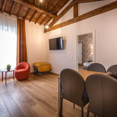 Martelli 6 & ベッド・アンド・ブレックファスト フィレンツェ