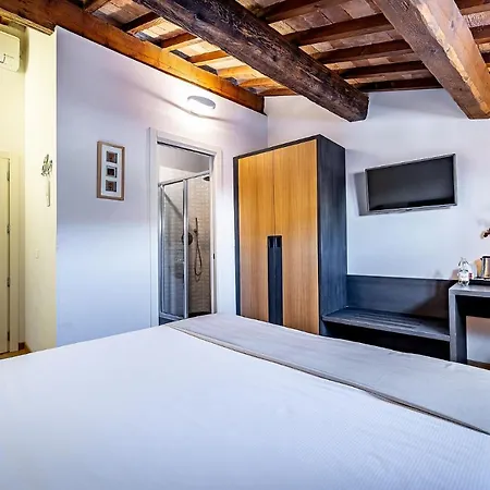 Martelli 6 & Bed & Breakfast Florence