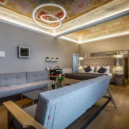 Martelli 6 & 4* フィレンツェ