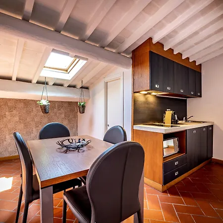 Martelli 6 & Bed & Breakfast 4*