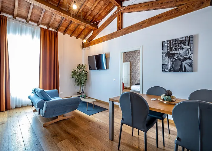Martelli 6 Suite&apartments 4* Florence