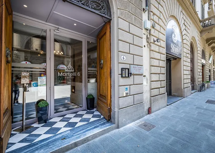 Martelli 6 Suite&apartments Bed & Breakfast 4*