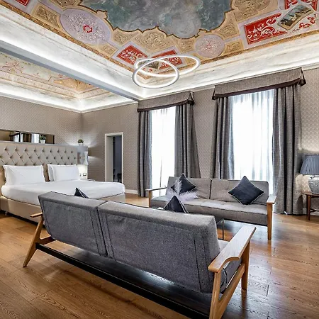 Martelli 6 & 3* Florença