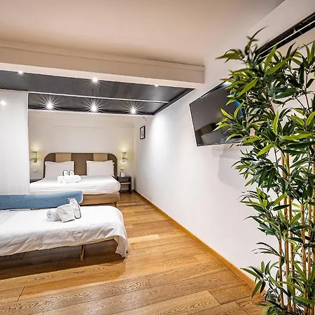 Martelli 6 & 3* Florença